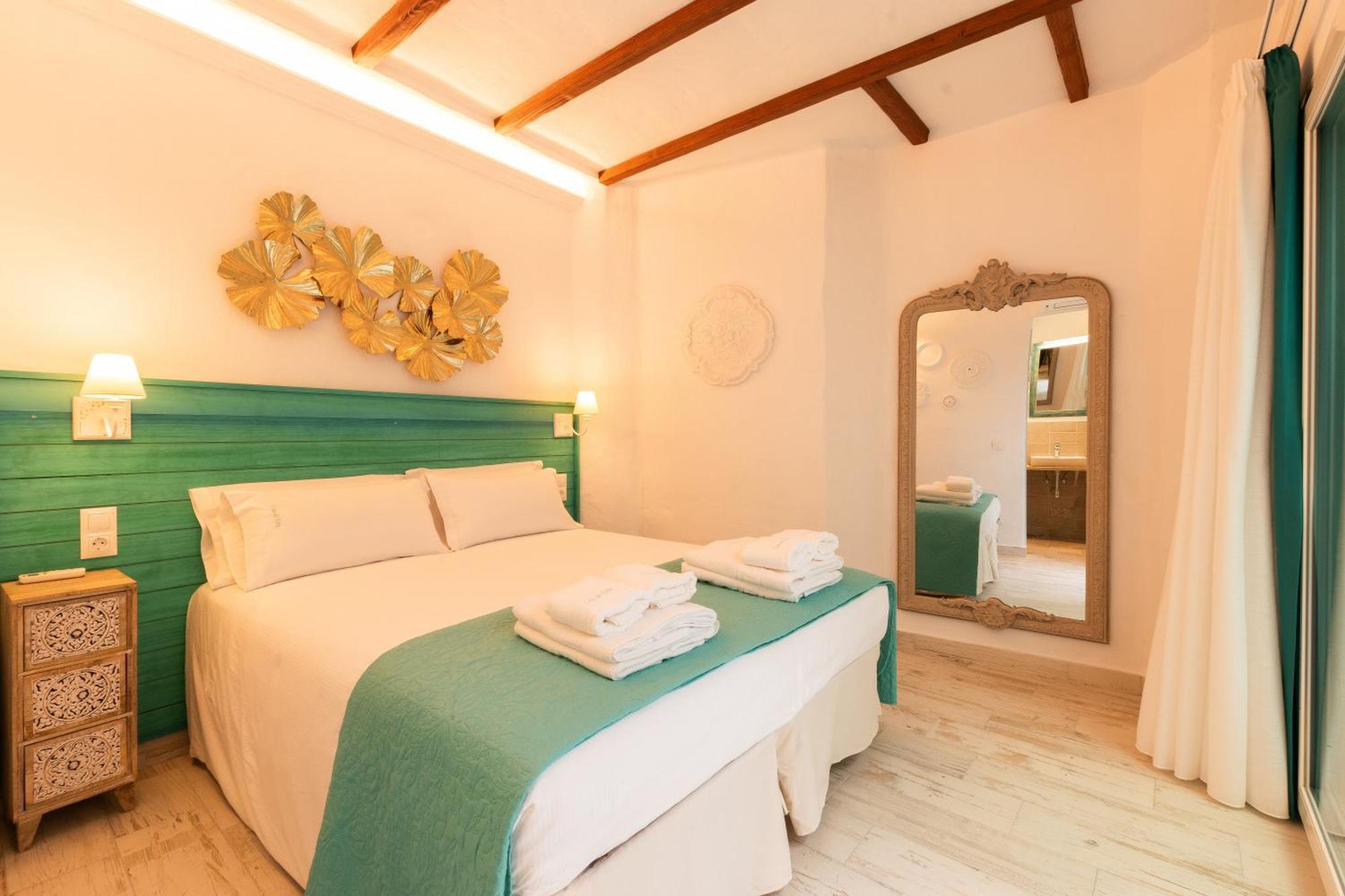 Casa Esmeralda - Luxury Boutique Apartments Old Town Estepona Buitenkant foto