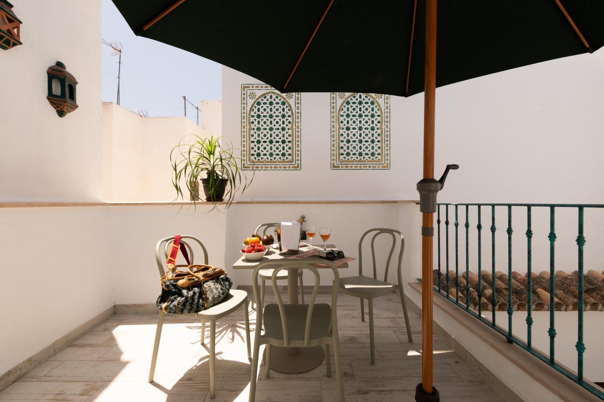 Casa Esmeralda - Luxury Boutique Apartments Old Town Estepona Buitenkant foto