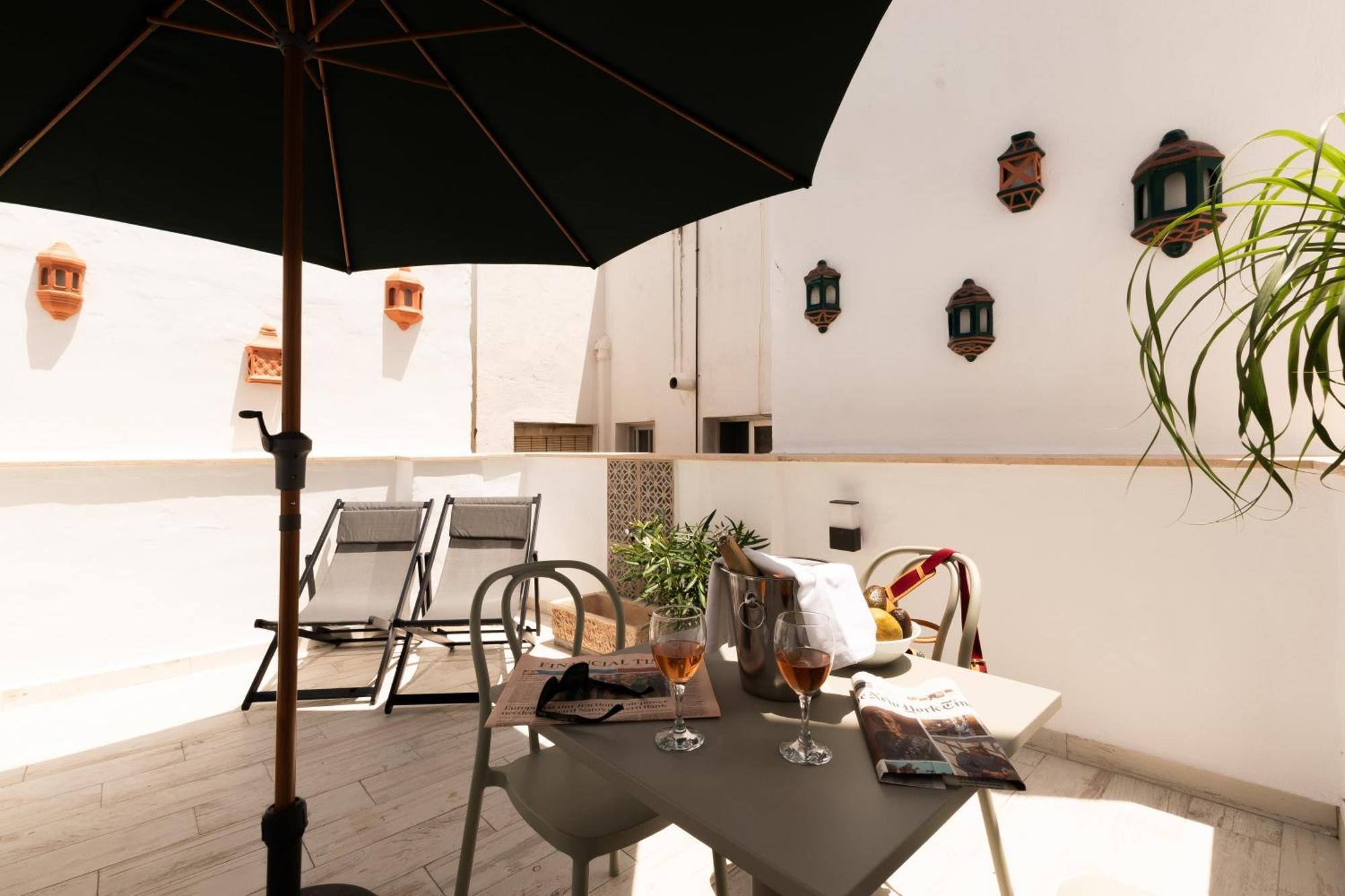 Casa Esmeralda - Luxury Boutique Apartments Old Town Estepona Buitenkant foto