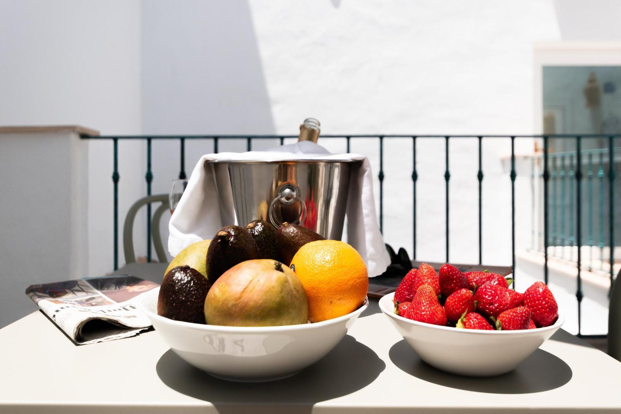 Casa Esmeralda - Luxury Boutique Apartments Old Town Estepona Buitenkant foto