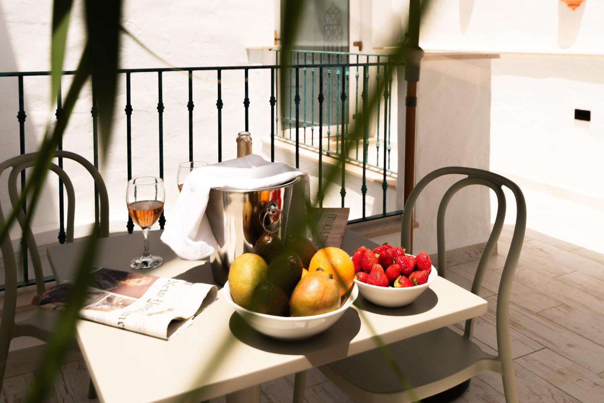 Casa Esmeralda - Luxury Boutique Apartments Old Town Estepona Buitenkant foto