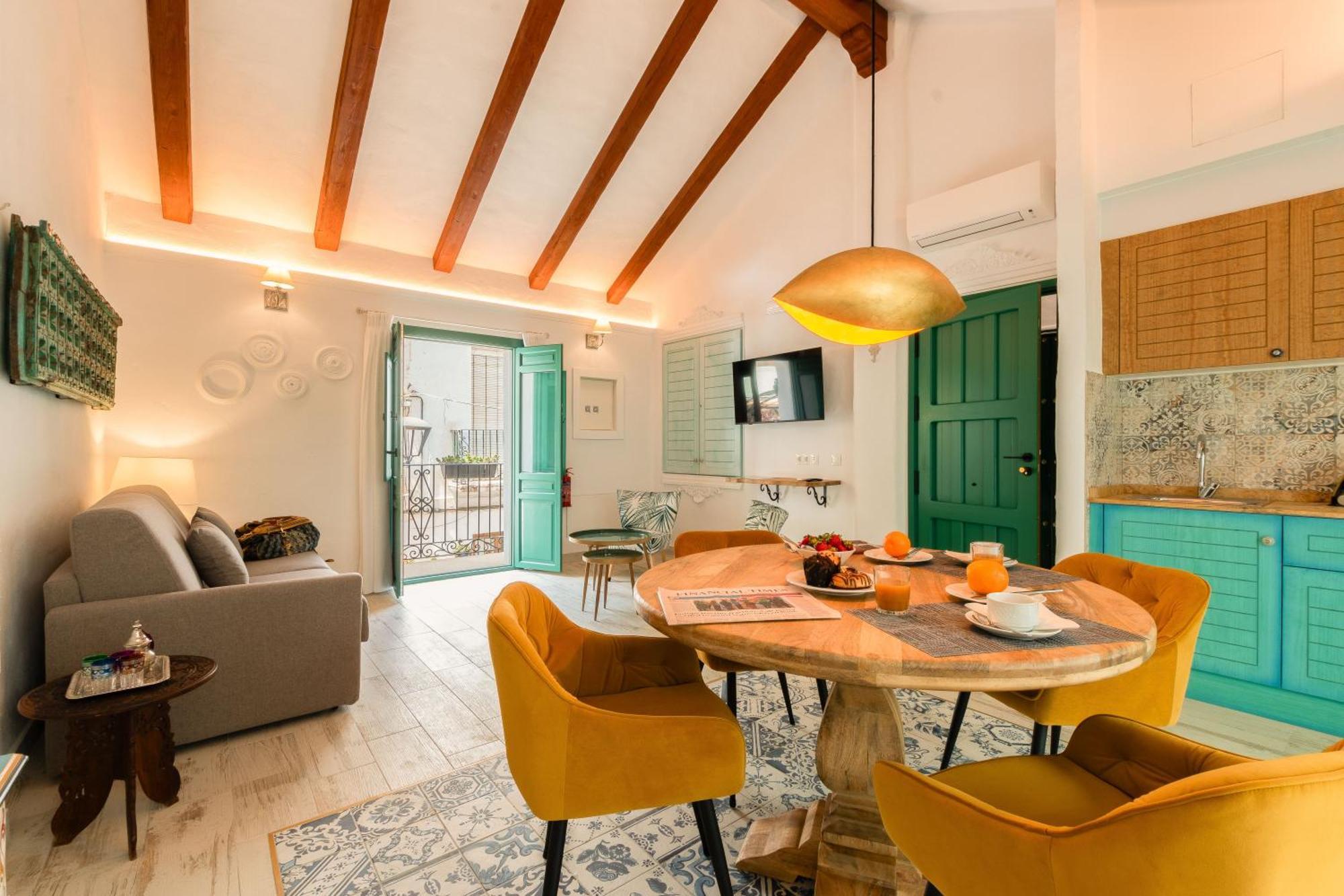 Casa Esmeralda - Luxury Boutique Apartments Old Town Estepona Buitenkant foto