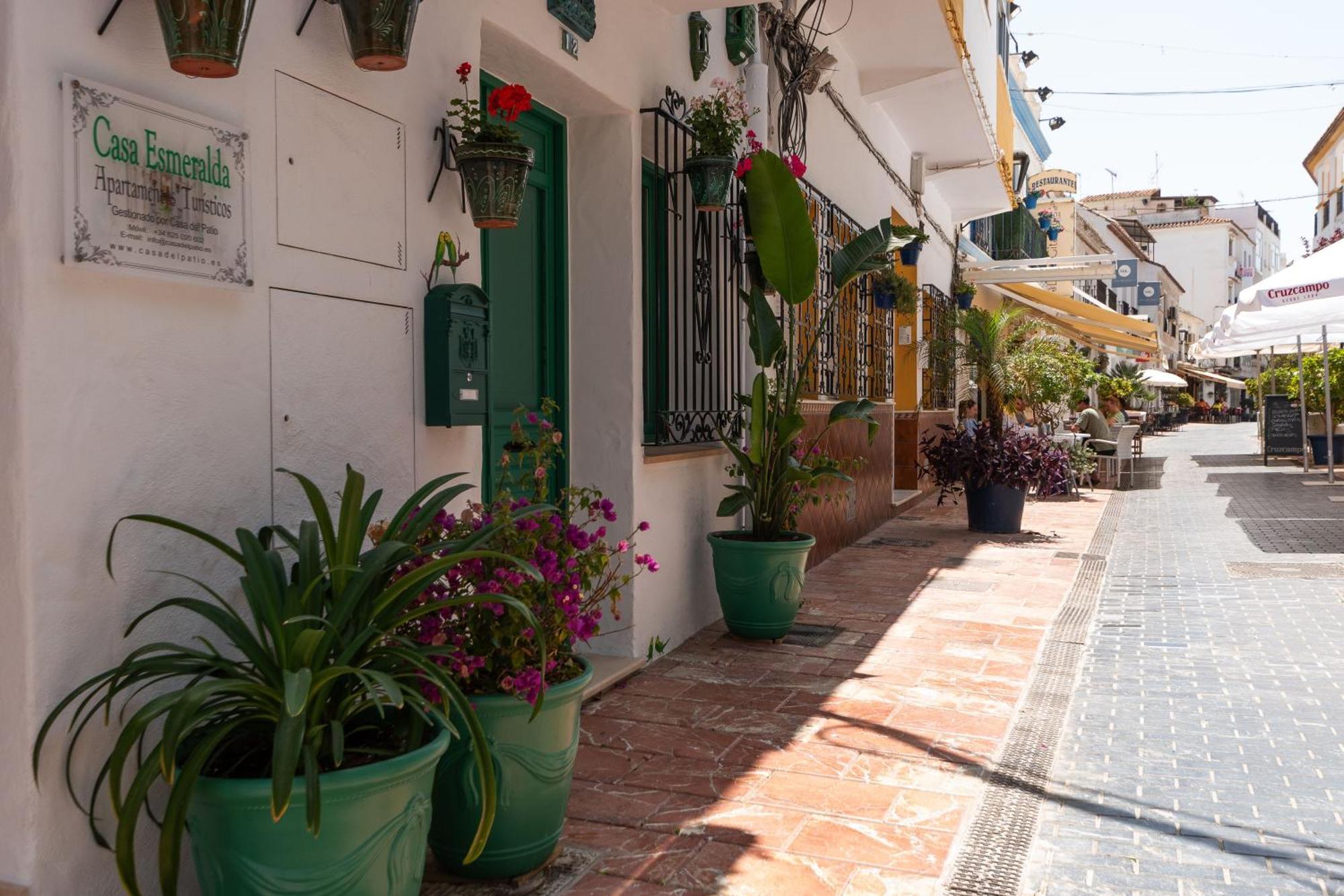 Casa Esmeralda - Luxury Boutique Apartments Old Town Estepona Buitenkant foto