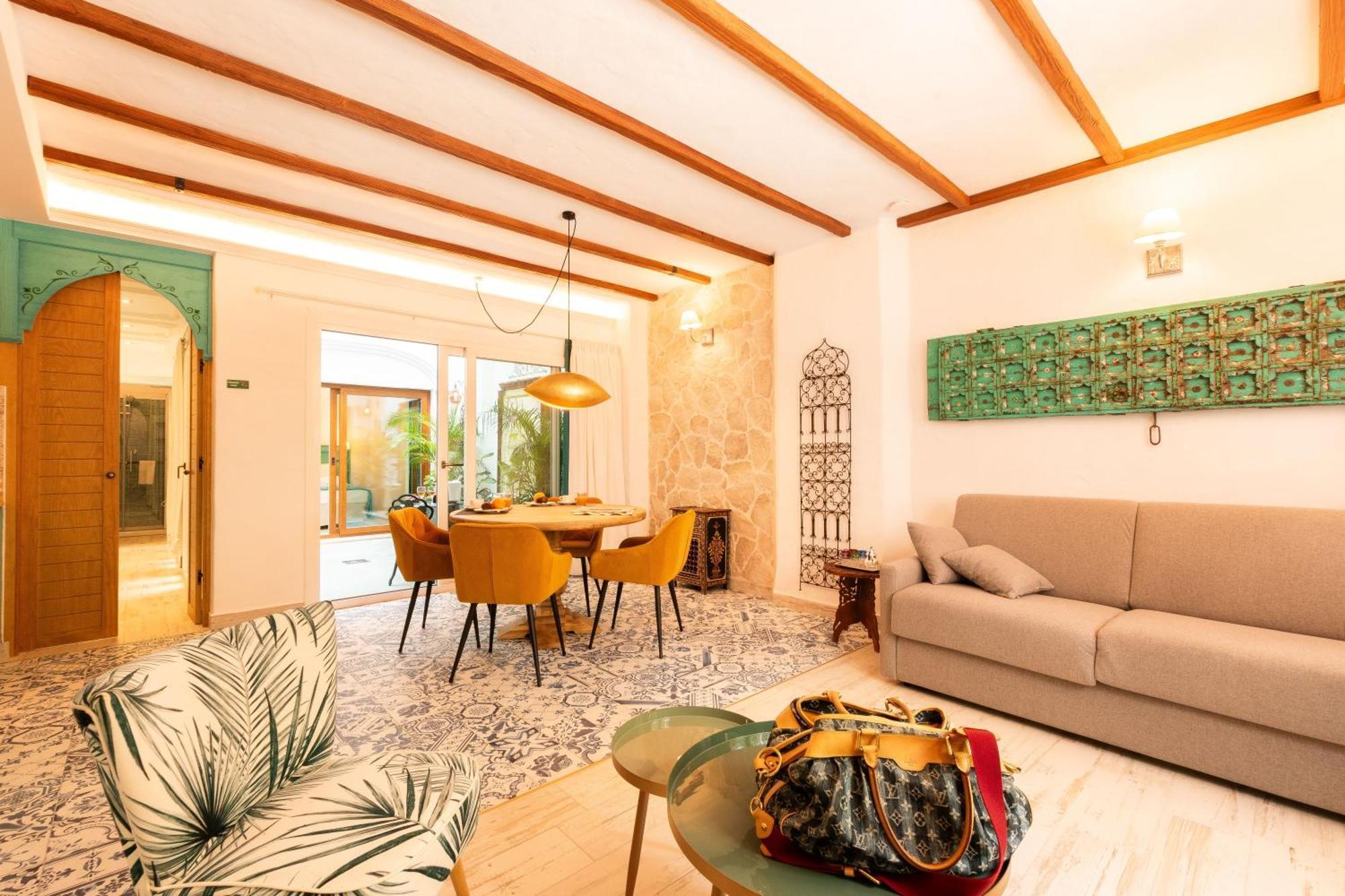 Casa Esmeralda - Luxury Boutique Apartments Old Town Estepona Buitenkant foto