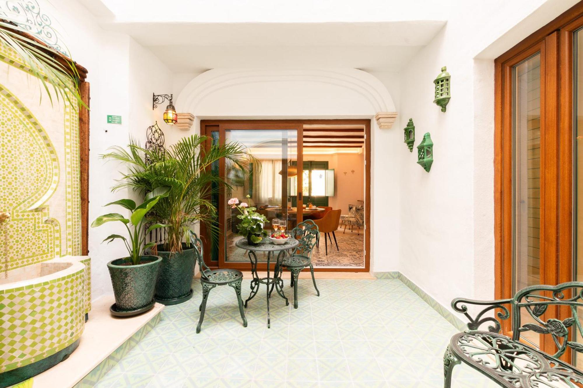 Casa Esmeralda - Luxury Boutique Apartments Old Town Estepona Buitenkant foto